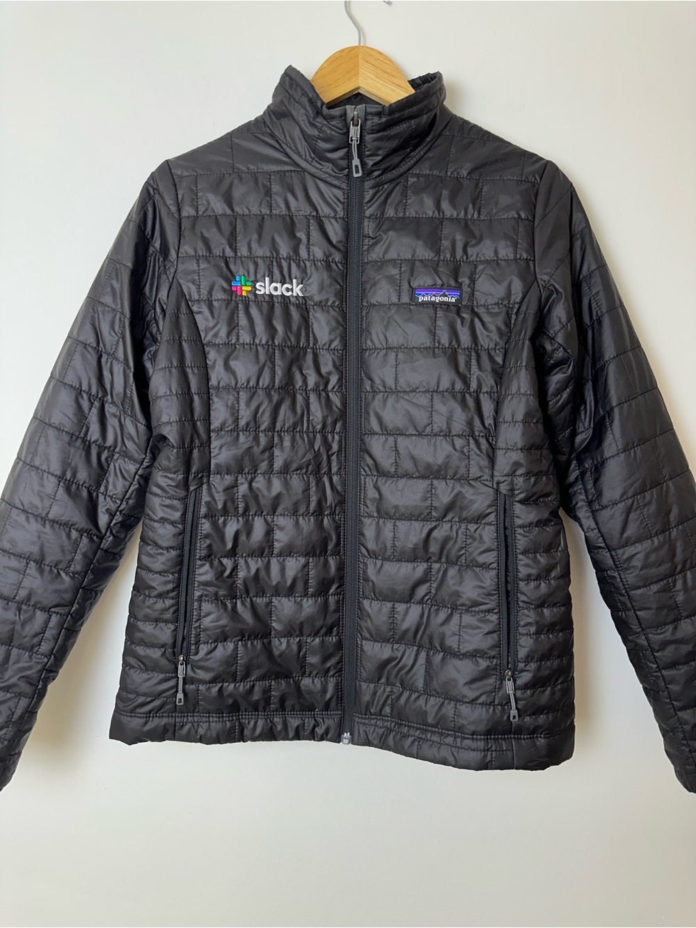 Patagonia Womens Nano Puff Jacket Medium Black Corporate Slack Logo Packable